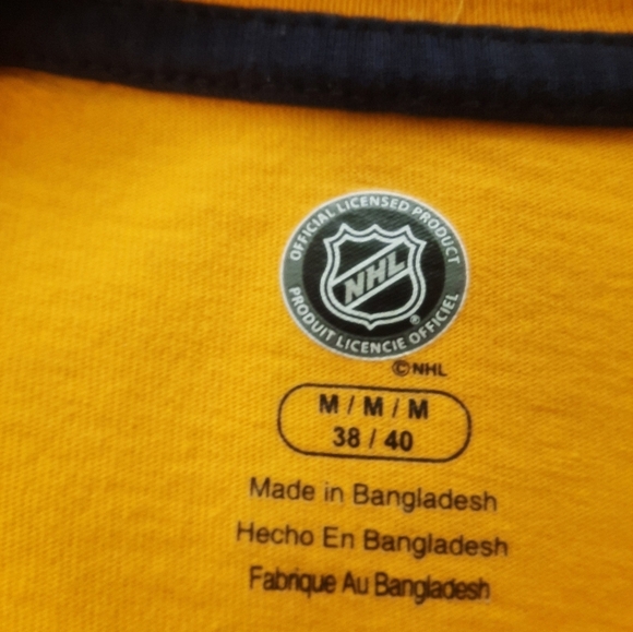 NHL Gold and Black Apparel Med Nashville Predators - Picture 2 of 8